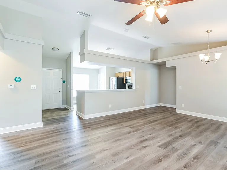 13449 Silver Leaf Cir — Photo 2