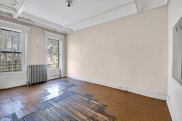 Sold by Compass | media 28