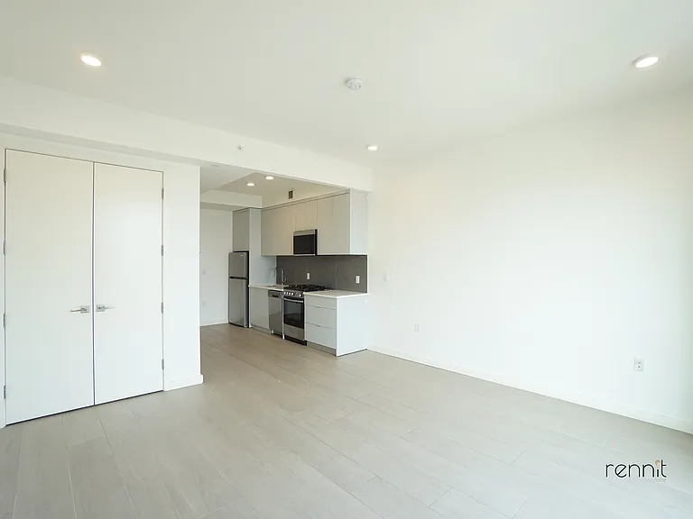 33 Little Nassau St #804 — Photo 8