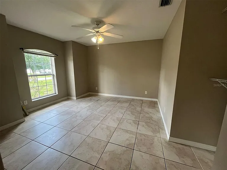 3605 Caballero Ave — Photo 4