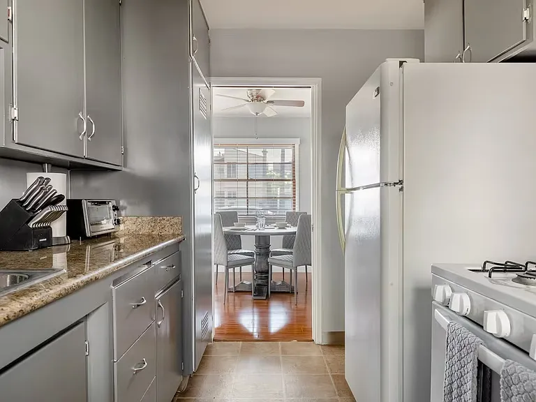 191 E Fillmore St #B — Photo 6