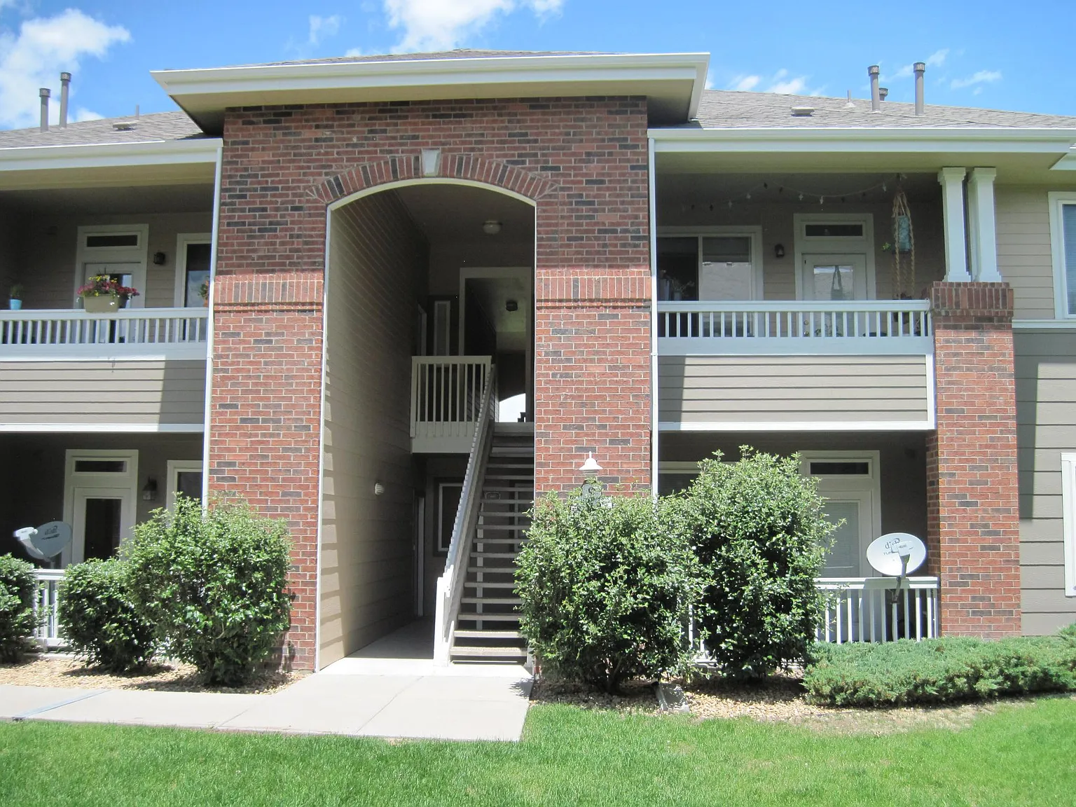 8481 W Union Ave — Photo 1