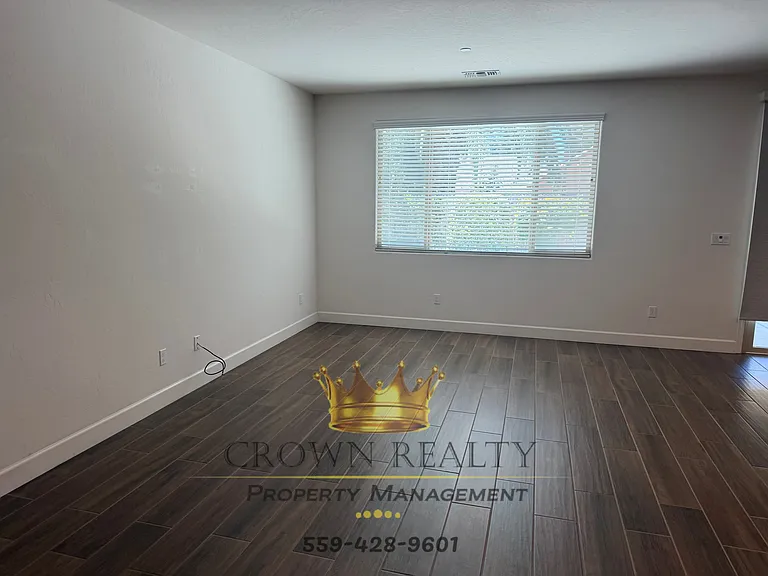 3315 S Meadowbrook St — Photo 6