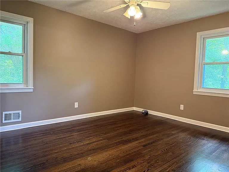 782 Prince Ave — Photo 11
