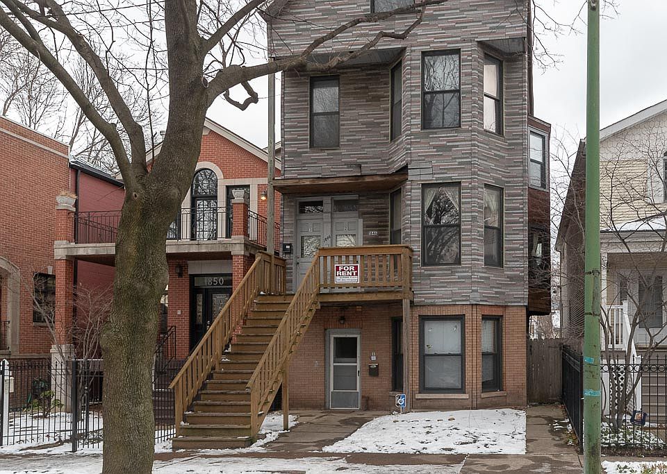1st image of 1846 W Wellington Ave #3