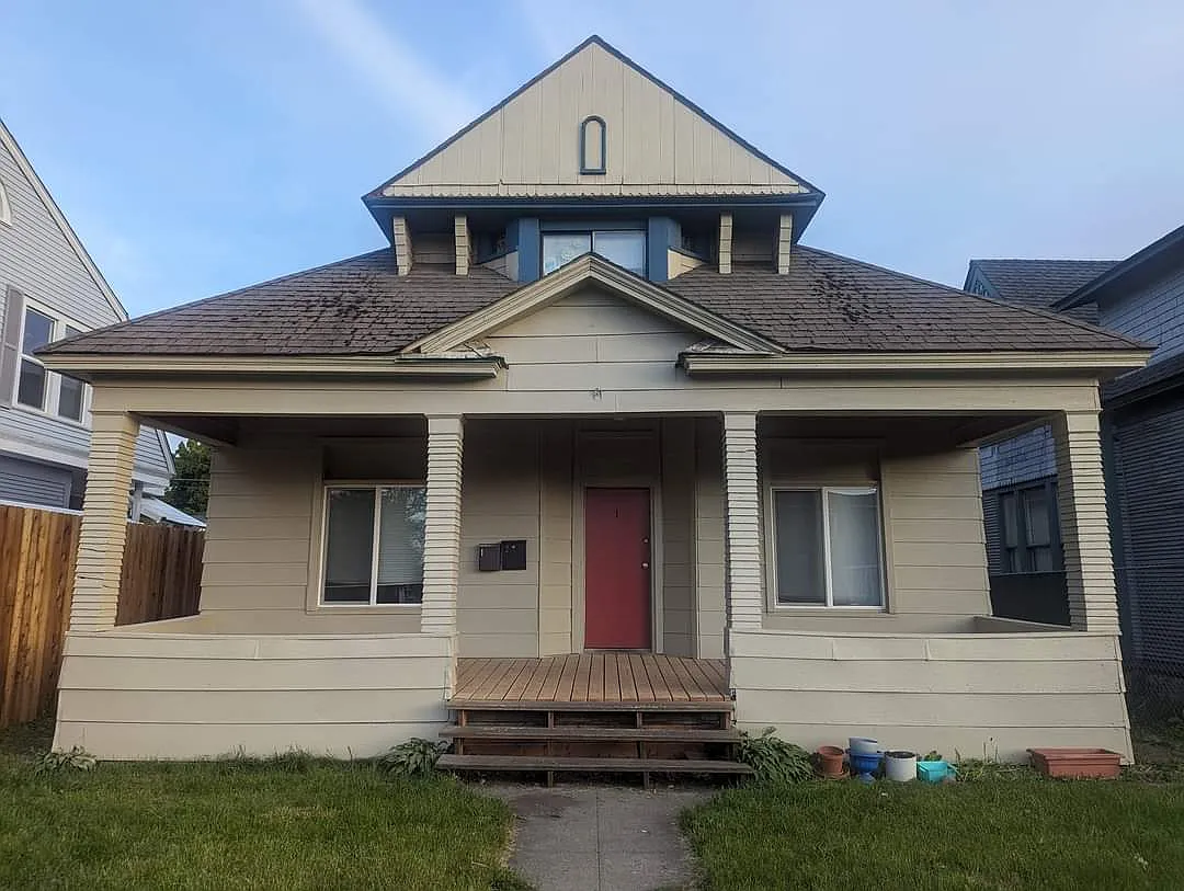 1923 W Boone Ave — Photo 1