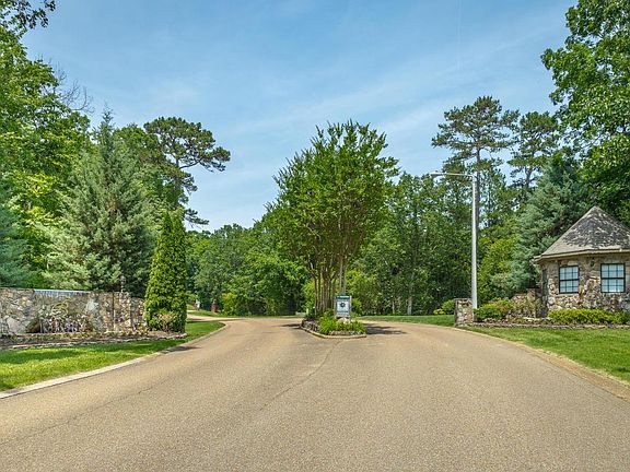 5th image of 5721 Topsail Greens Dr