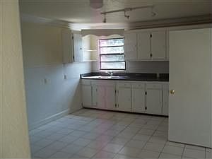 5th image of 3120 E Atlantic Dr