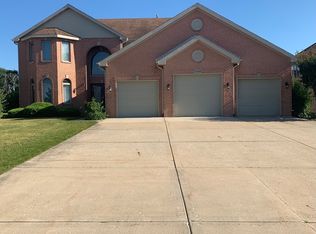 3208 Oregon Trl, Olympia Fields, IL 60461