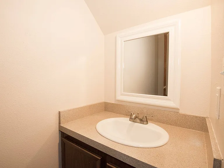 Pacific Apartments — Photo 8