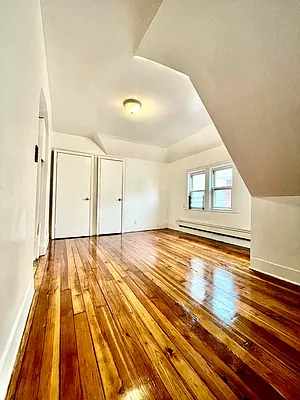 Rented by Pear NYC LLC | media 35