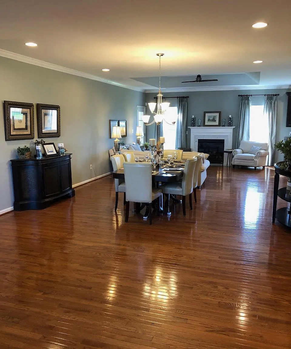4 bed, 3900 sqft, $2,995 — Photo 2