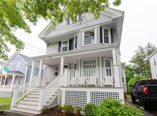 20 Carroll Ave, Newport, RI 02840