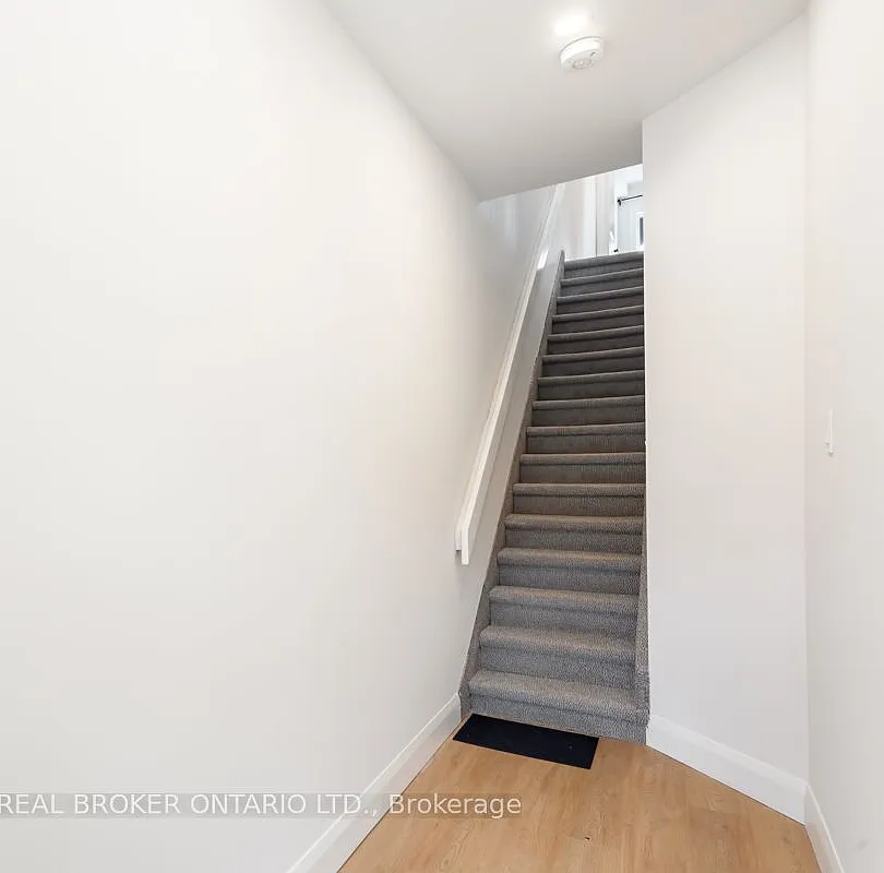 2 bed, $1,975 — Photo 2