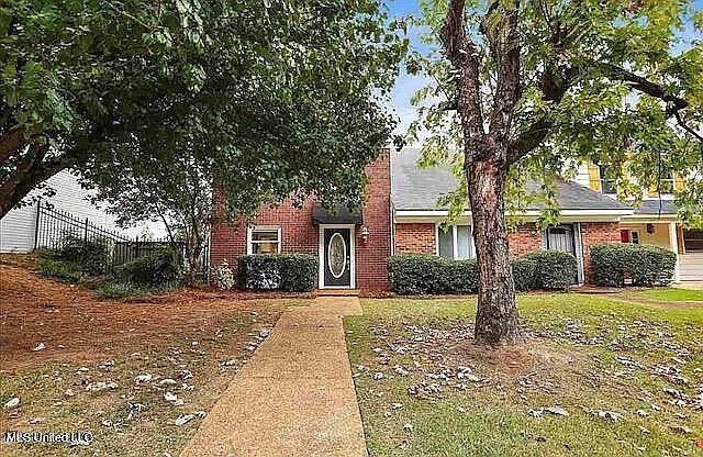 Front Yard & Door