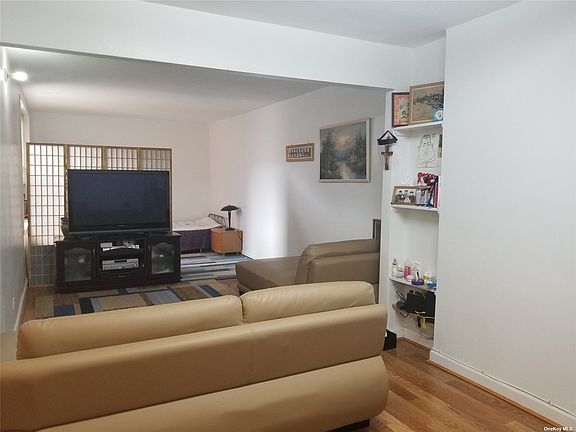 33-26 92nd St APT 4T, Jackson Heights, NY 11372 | MLS ...