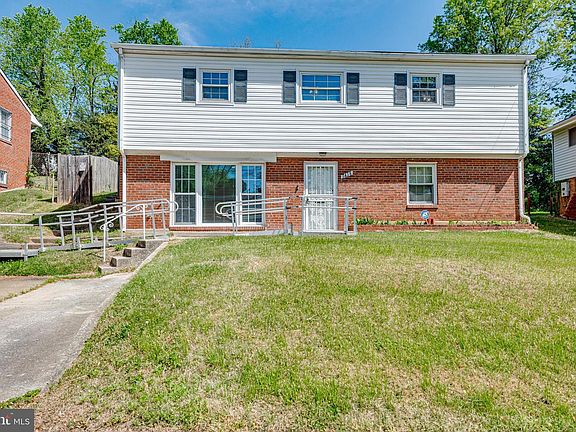 3rd image of 7418 Dominion Dr
