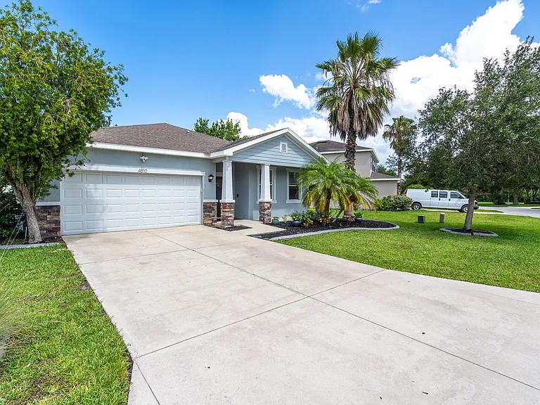 4810 Halls Mill Xing — Photo 3