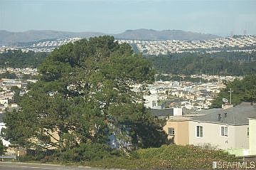 5th image of 301 Skyline Dr