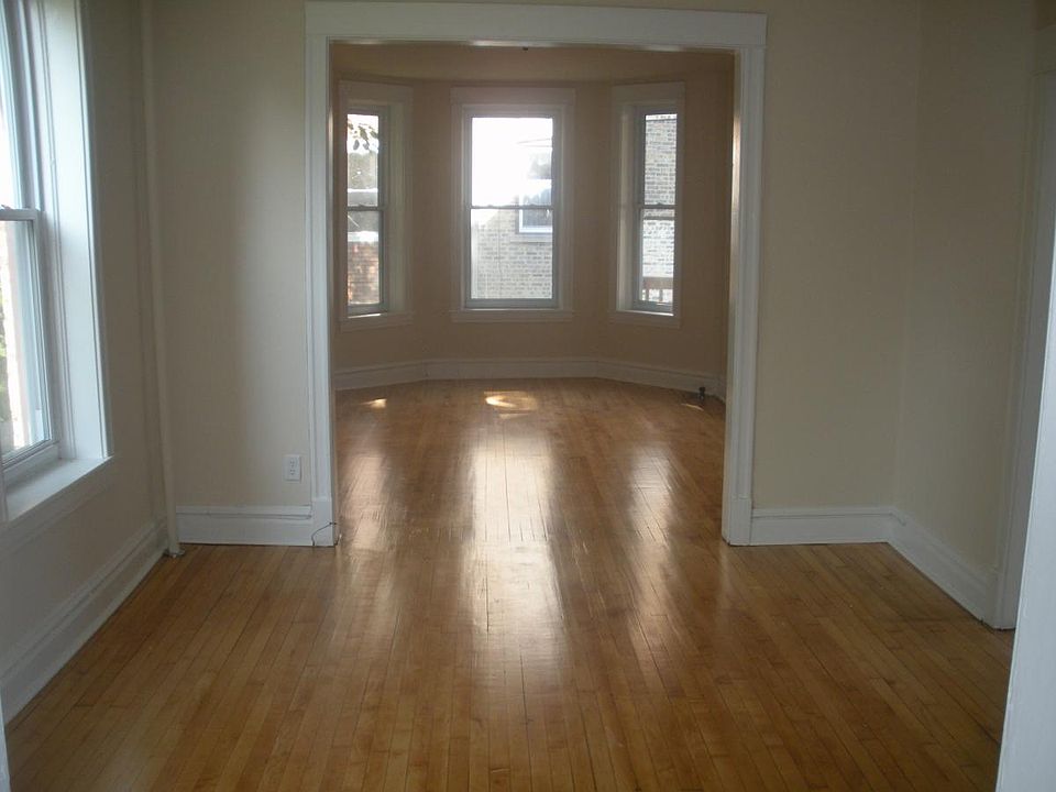 1st image of 1937 N Central Park Ave APT 1R
