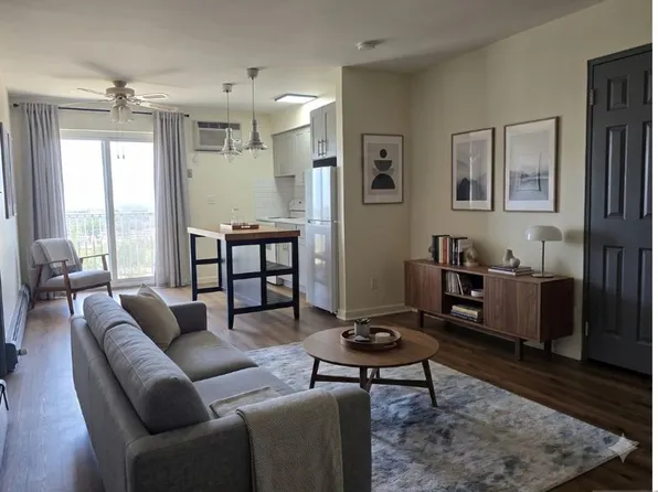 201 12th St APT 19, Palisades Park, NJ 07650