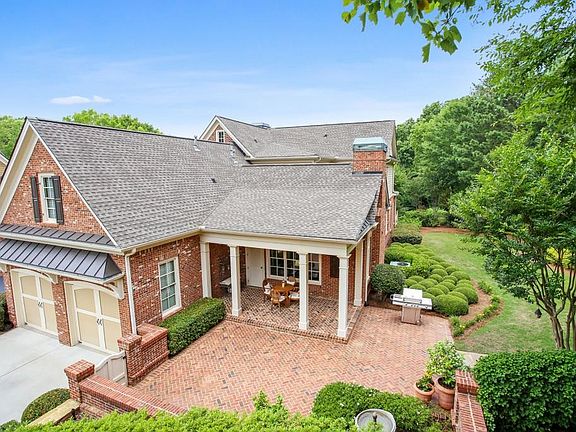 2nd image of 135 Sweetbay Cir