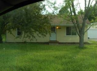 7384 Lawrence St, Grand Blanc, MI 48439