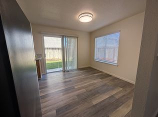 1041 Cherry Ct APT 1, Hollister, CA