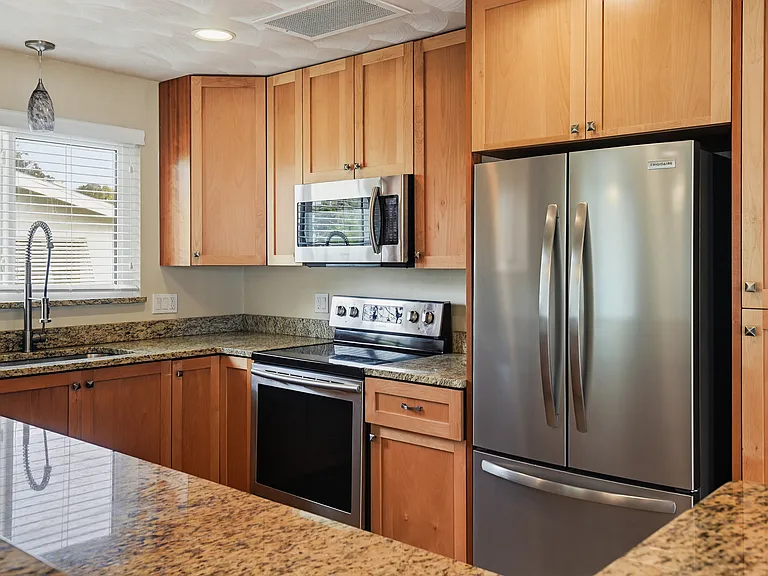 124 Atwood Ln — Photo 18