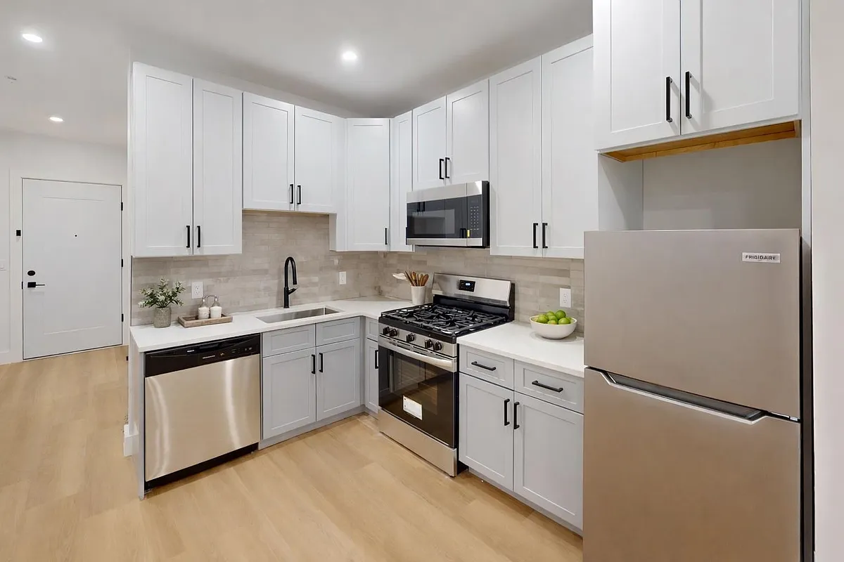 Building Photo - 337 Johnston Ave #405