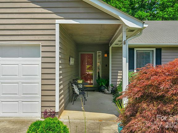 4th image of 6840 Long Needles Dr