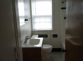 925 Glenview Ave, Milwaukee, WI 53213