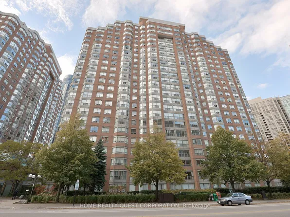 325 Webb Dr #1410, Mississauga, ON L5B 3Z9