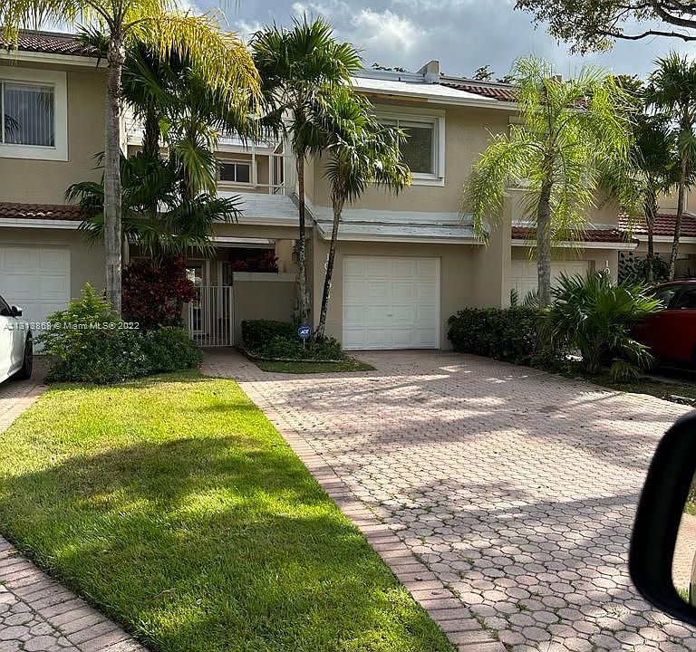 1st image of 10204 NW 52nd Ter