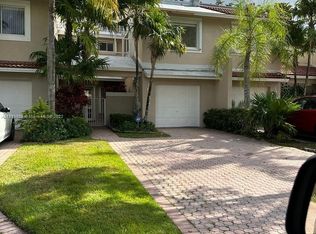 10204 NW 52nd Ter, Doral, FL 33178