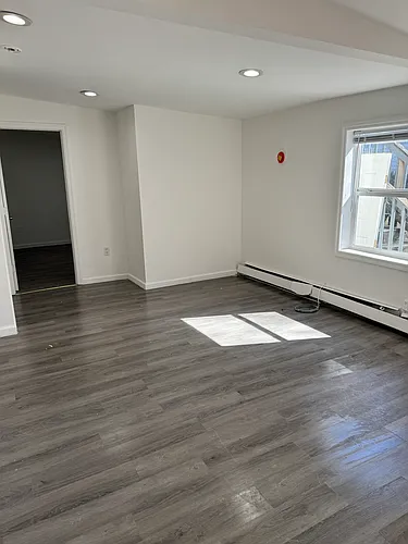 60 Franklin St #1 Photo 1