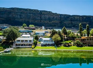 32550 Lakeshore Dr NE, Coulee City, WA 99115