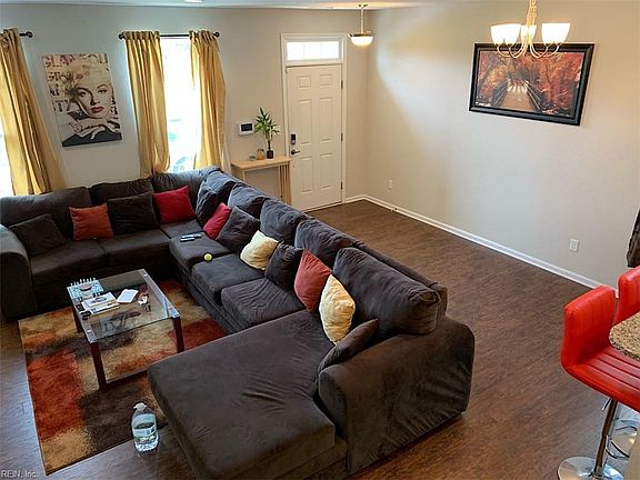 4th image of 317 Waterside Dr #51