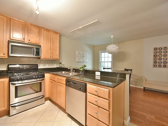 5th image of 1445 Monroe Dr NE APT C7