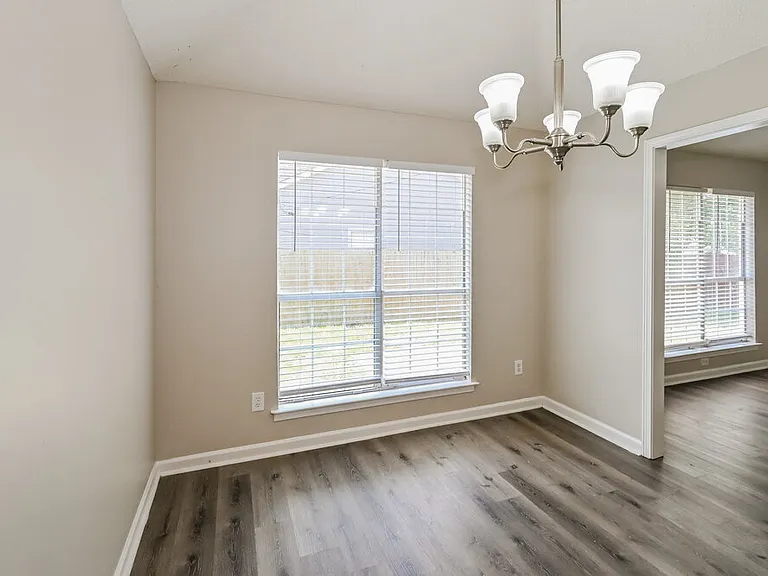 6955 Gallop Dr — Photo 6