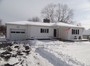 20 Creekview Dr, Rochester, NY 14624