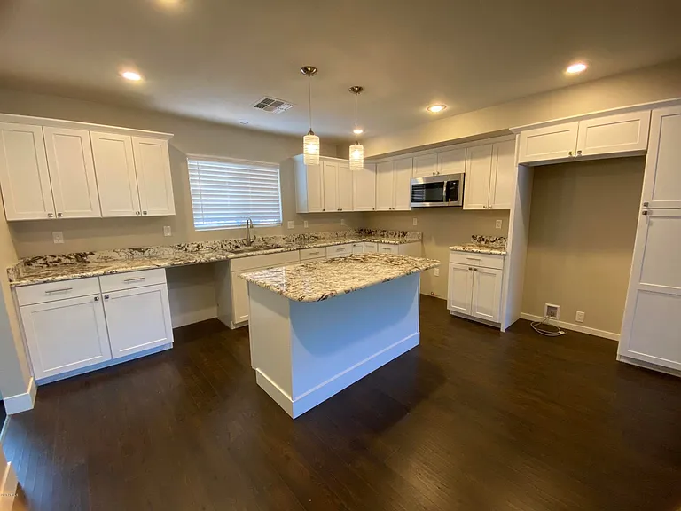600 S Mud Springs Rd — Photo 5