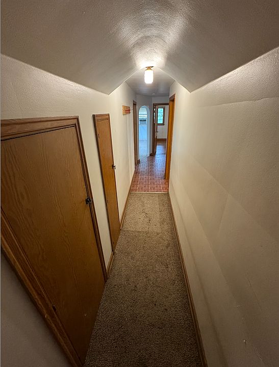 1st image of 408 3rd Ave NE #2