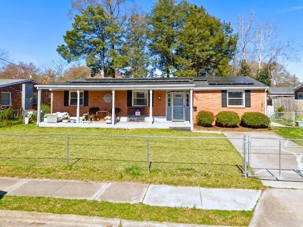 2215 Rawood Dr, Hampton, VA 23663