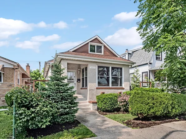 1933 Church St, Evanston, IL 60201