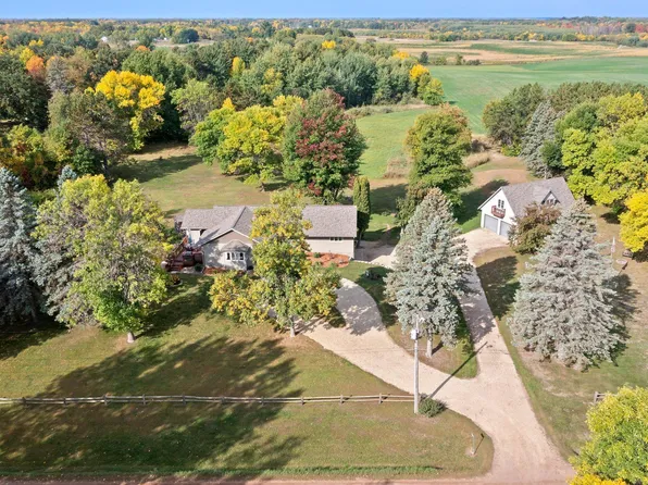 1009 Quail St, Braham, MN 55006