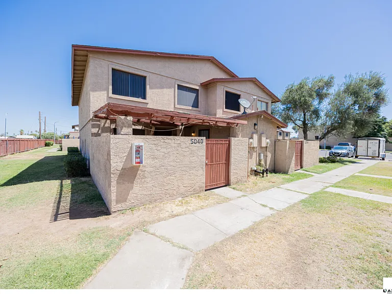5040 N 40th Ave — Photo 1