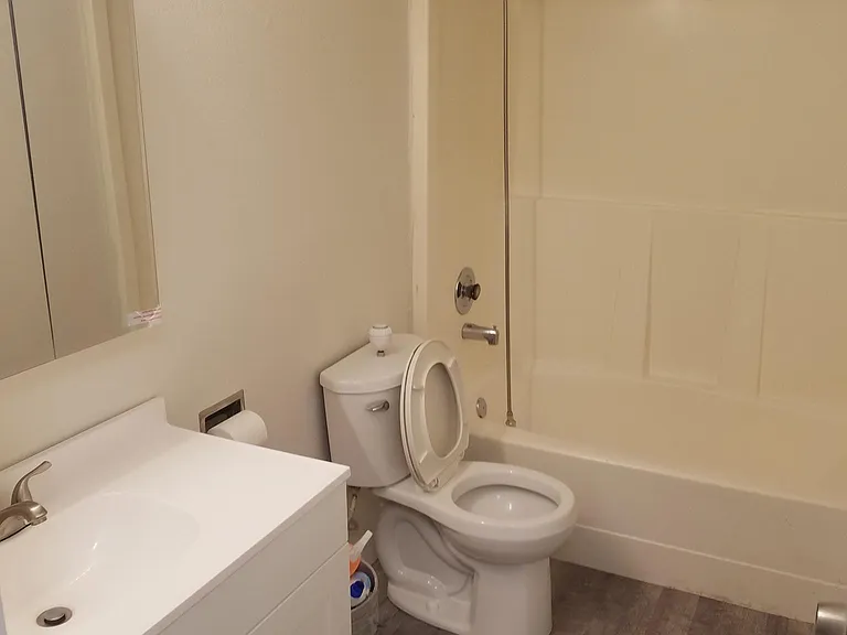 2832 D Pl SE #D — Photo 12