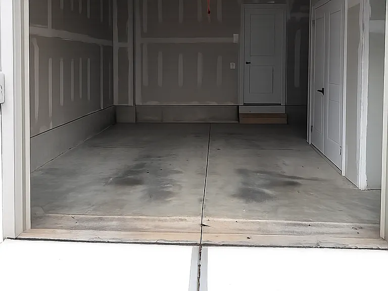 3744 Ellington St — Photo 29