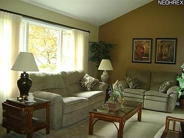 5th image of 11755 Briarwood Dr